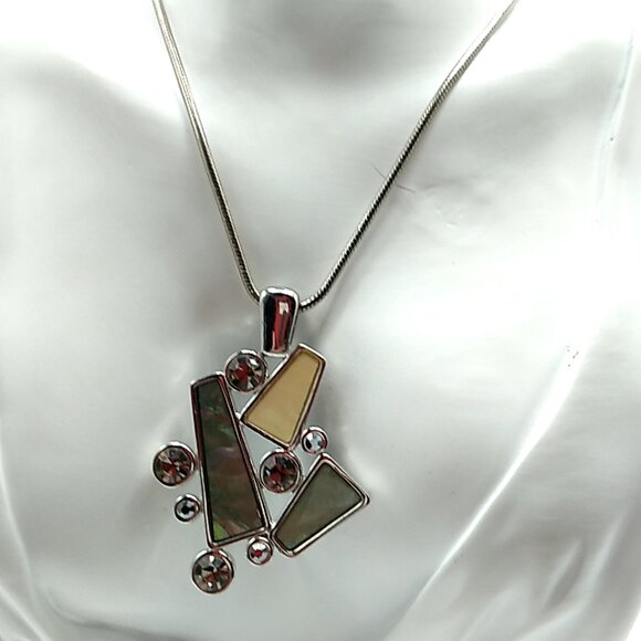 Lia Sophia Pendant Necklace Abstract Mother of Pearl Crystal Silver Tone Signed - Picture 8 of 14